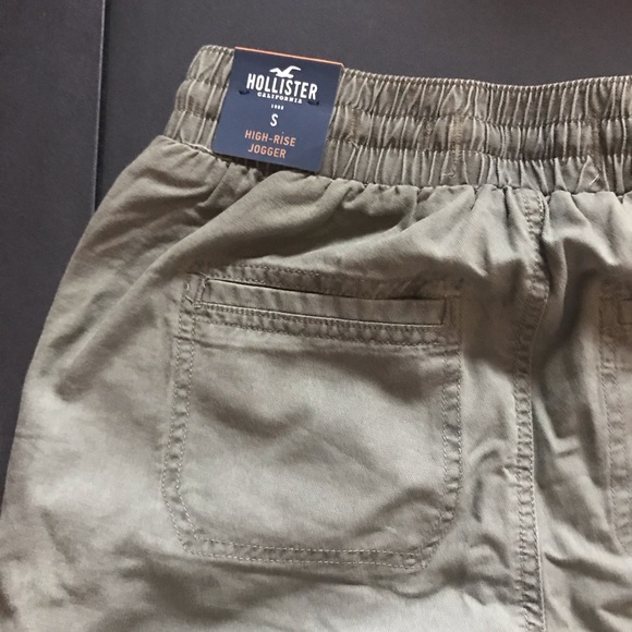 New Hollister high rise jogger size: small - Picture 3 of 5